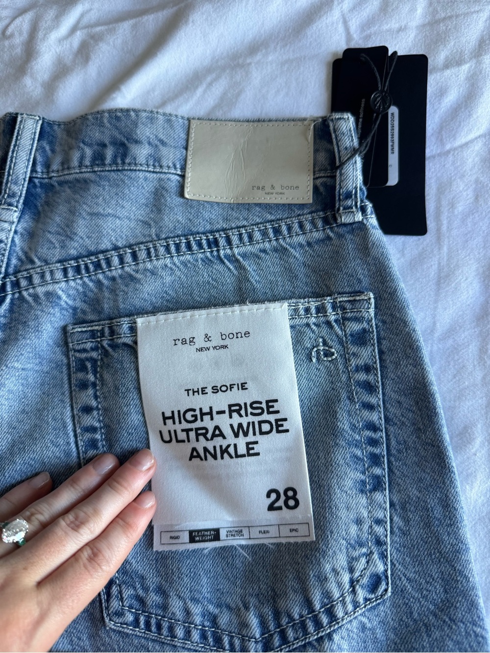 Rag & Bone Light Blue Women’s Featherweight Sweatpants Denim Jeans 28 Sofia NWT - Picture 10 of 15
